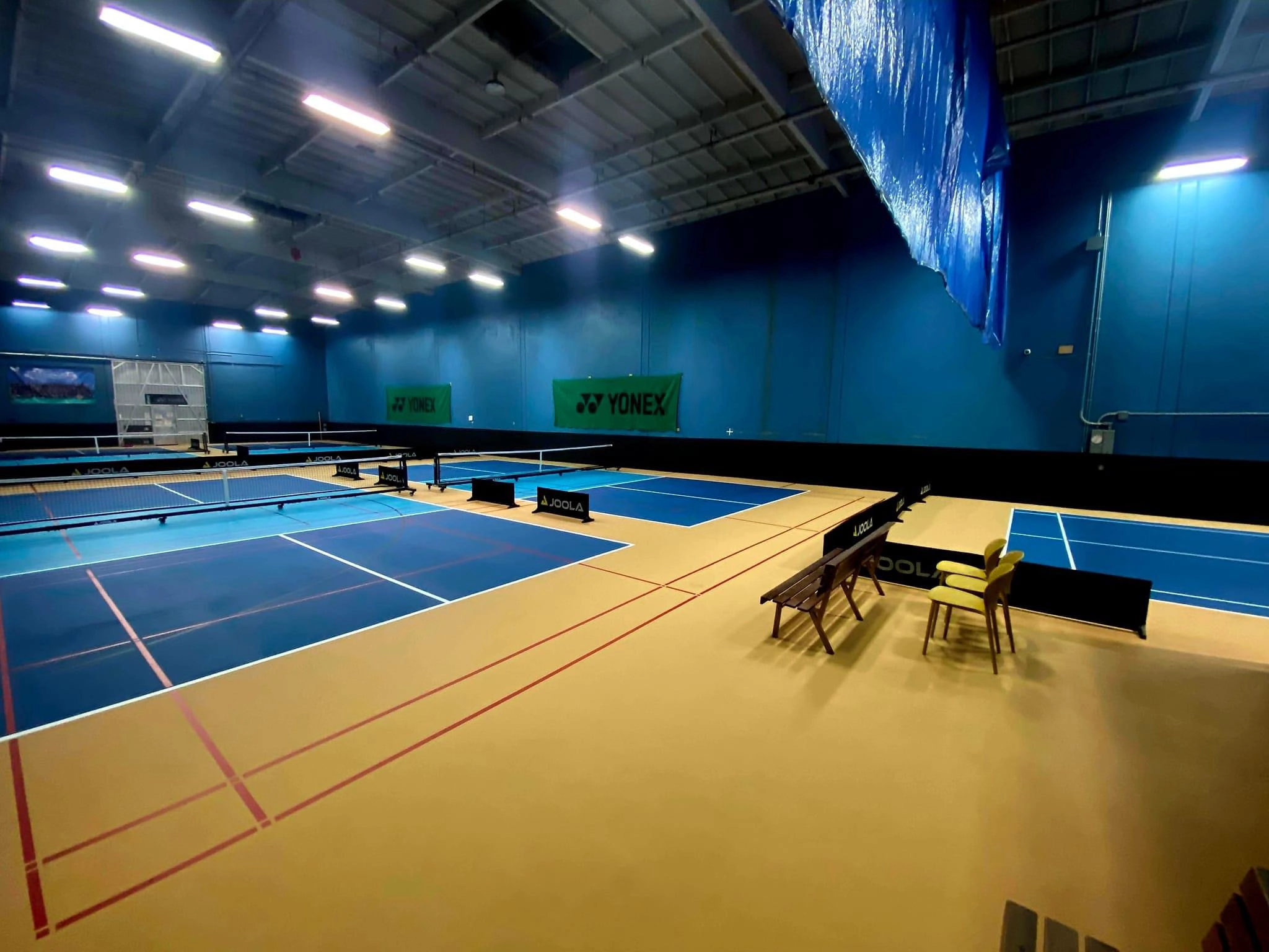 THI CÔNG SÂN PICKLEBALL KẾT HỢP CẦU LÔNG
